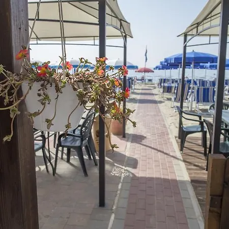 Capo Circeo Centro Benessere & Padel Otel 4*