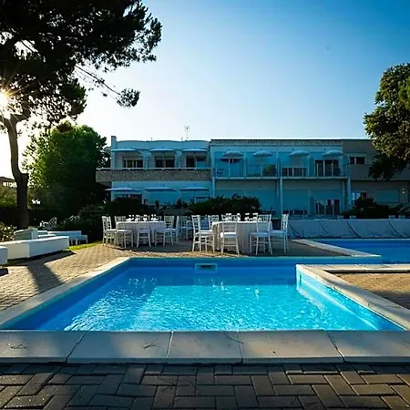 Capo Circeo Centro Benessere & Padel ホテル