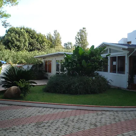 מלון Capo Circeo Centro Benessere & Padel סן פליצ׳ה צ׳ירצ׳או
