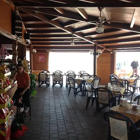 Capo Circeo Centro Benessere & Padel 4*