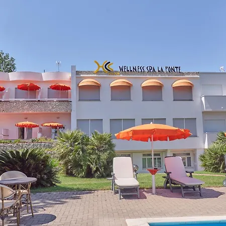 Capo Circeo Centro Benessere & Padel Otel 4*